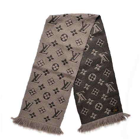 Louis Vuitton wool scarf